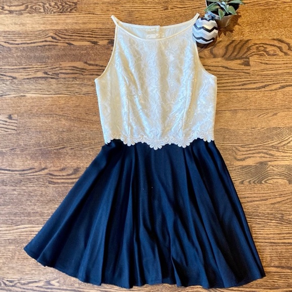 Jessica McClintock Black & Cream Lace Dress.  Size: 7/8 - Picture 10 of 10